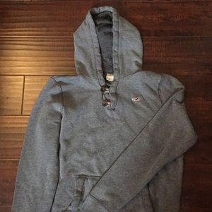 Hollister gray pullover hoodie. Men’s XL. (Used)